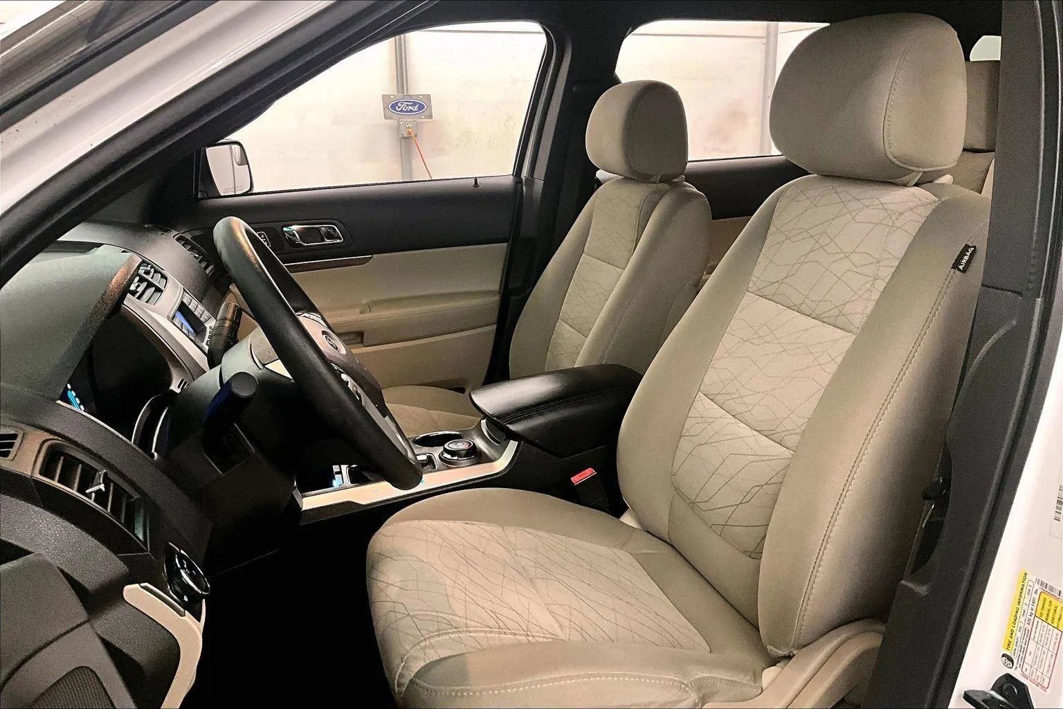 Used 2013 Ford Explorer 4WD w/ Class III Trailer Tow Pkg image 24