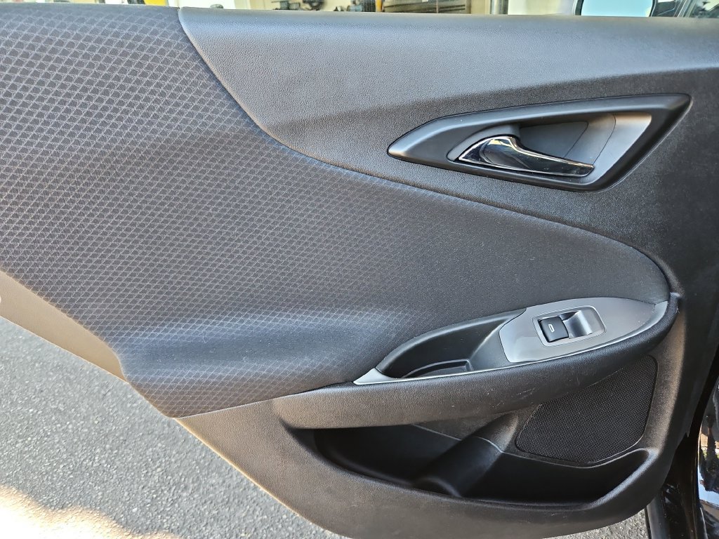 Used 2025 Chevrolet Malibu LT FWD image 26