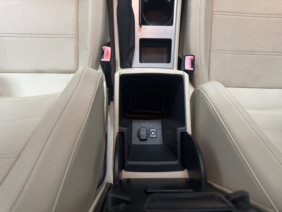 Used 2012 Volkswagen Passat 2.5 SE FWD image 10