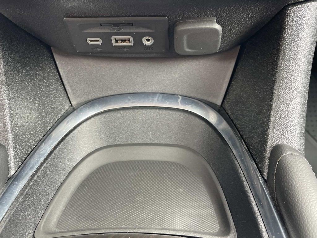 Used 2023 Chevrolet Malibu LT w/ Redline Edition image 17