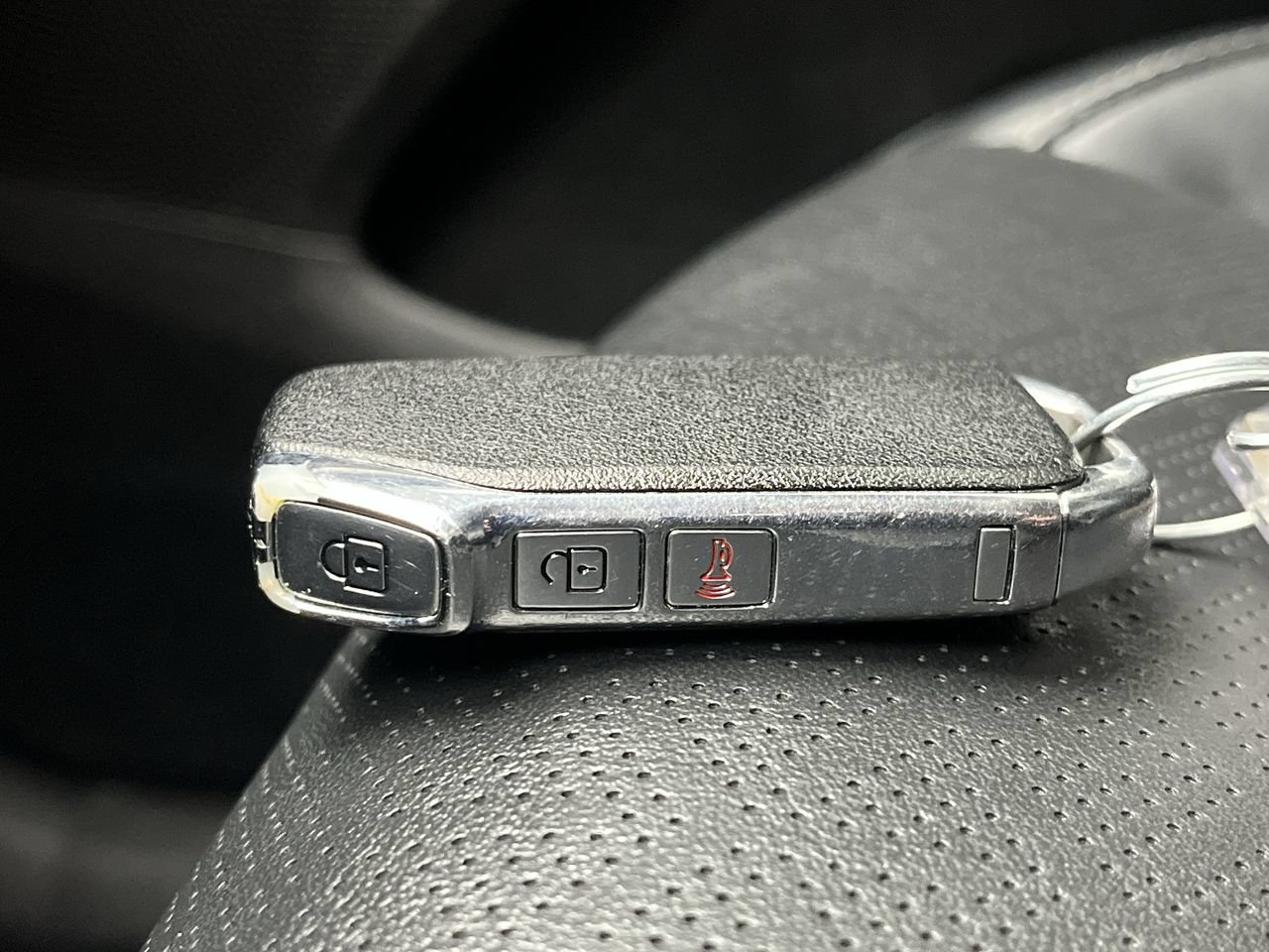 Used 2021 Kia Sorento S FWD image 25