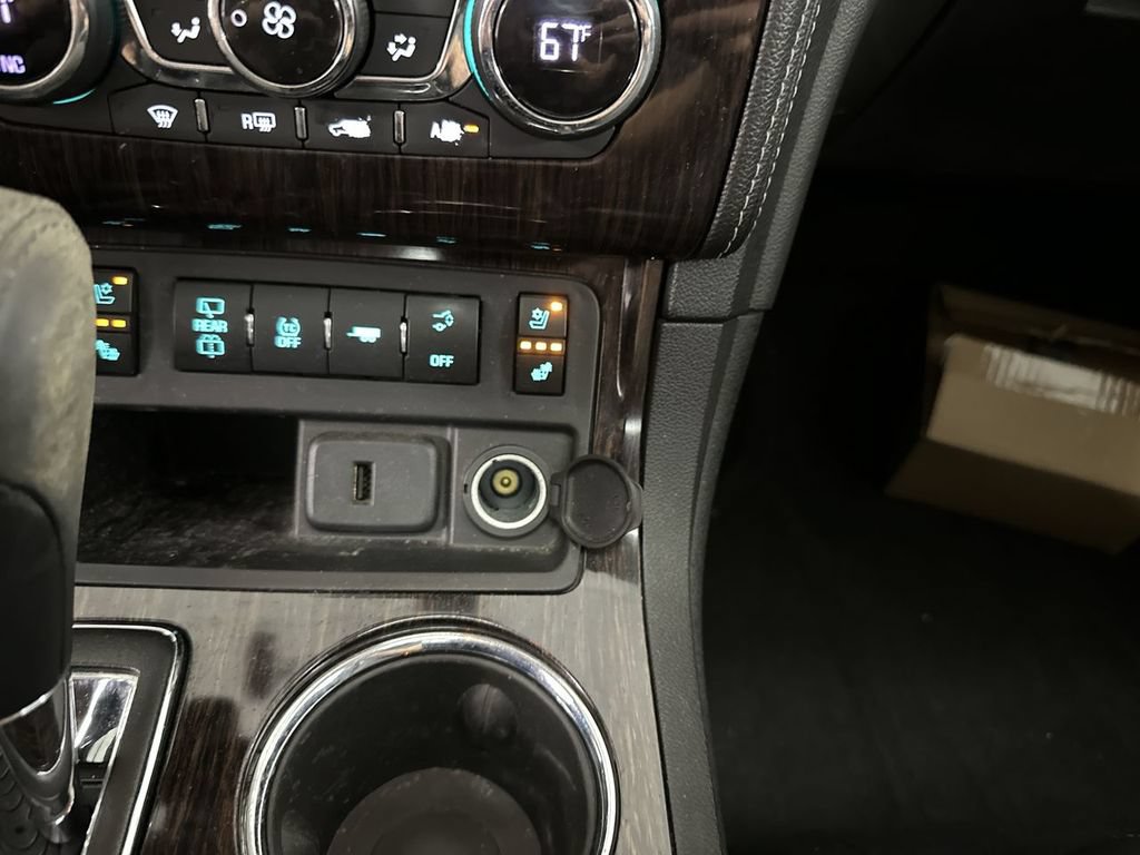 Used 2016 Chevrolet Traverse LTZ AWD/4WD image 52