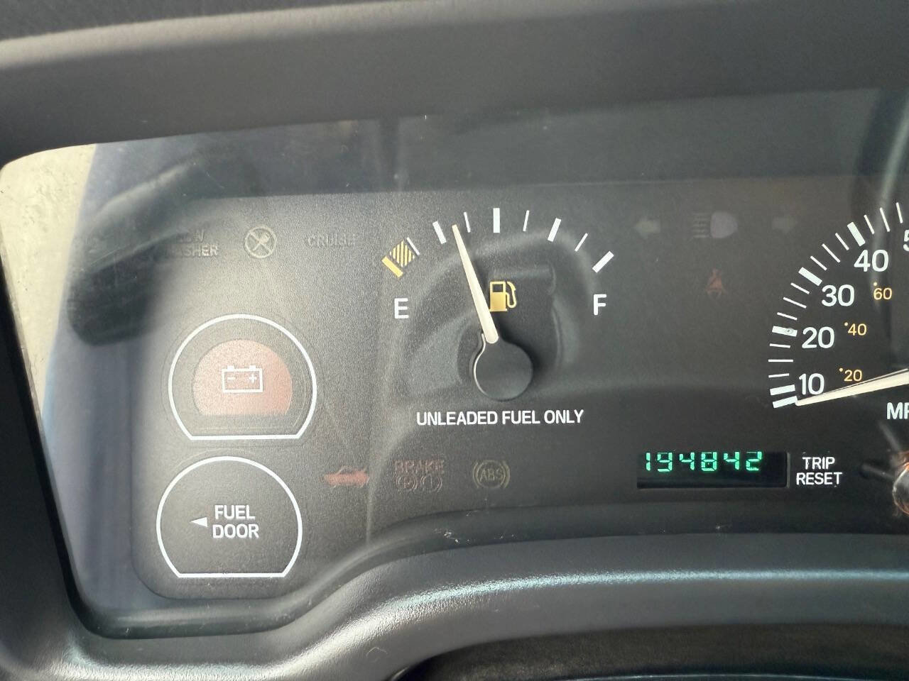 Used 1999 Jeep Cherokee SE image 15