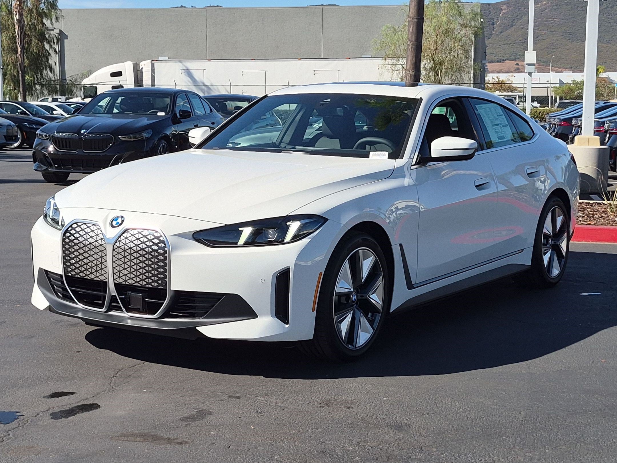 New 2026 BMW i4 eDrive40 w/ Driving Assistance Package RWD image 5
