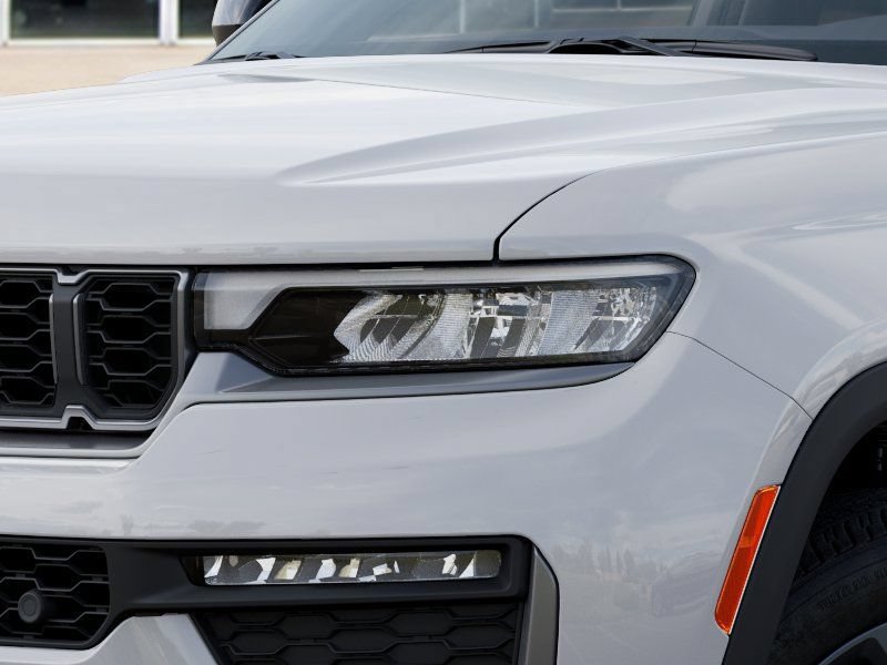 New 2026 Jeep Grand Cherokee Limited AWD/4WD image 10