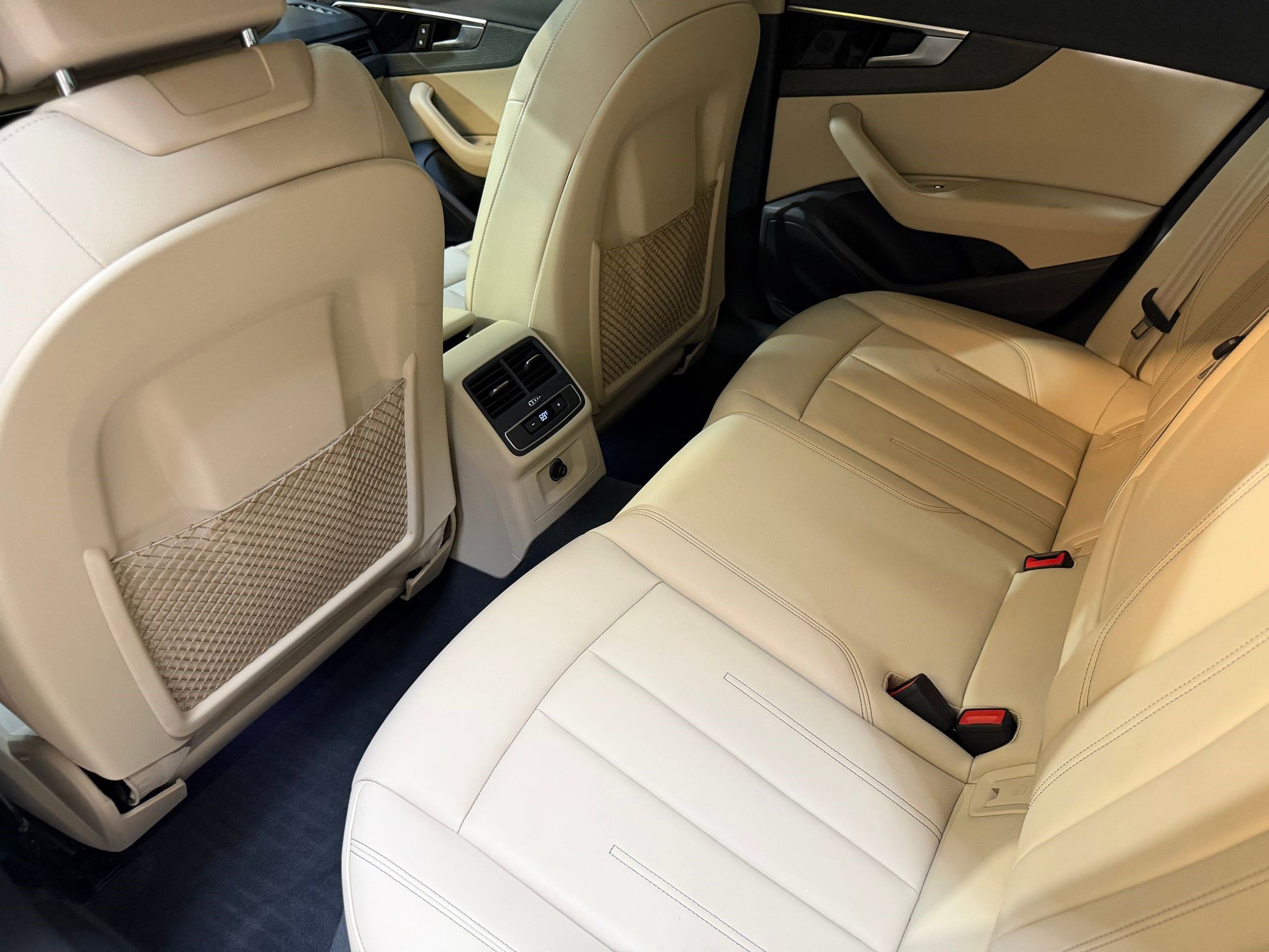 Used 2021 Audi A4 2.0T Premium w/ Convenience Package image 34