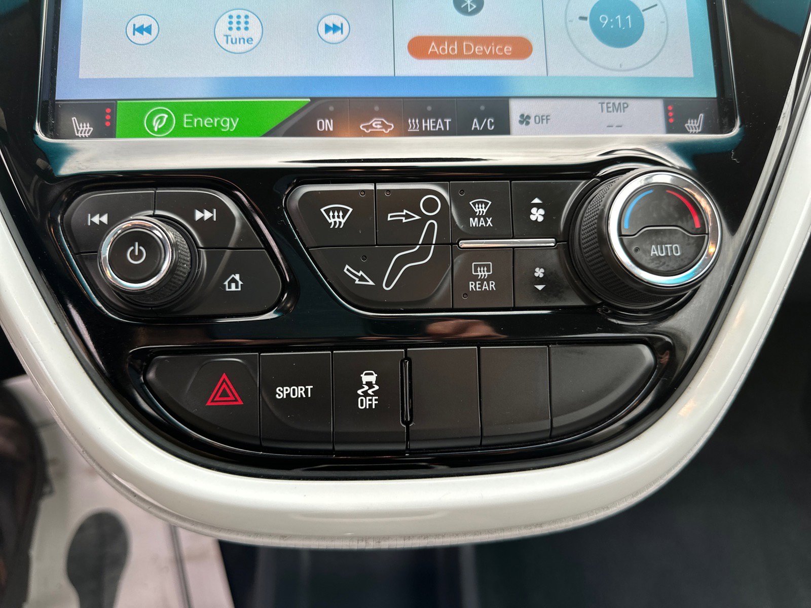 Used 2019 Chevrolet Bolt LT FWD image 26