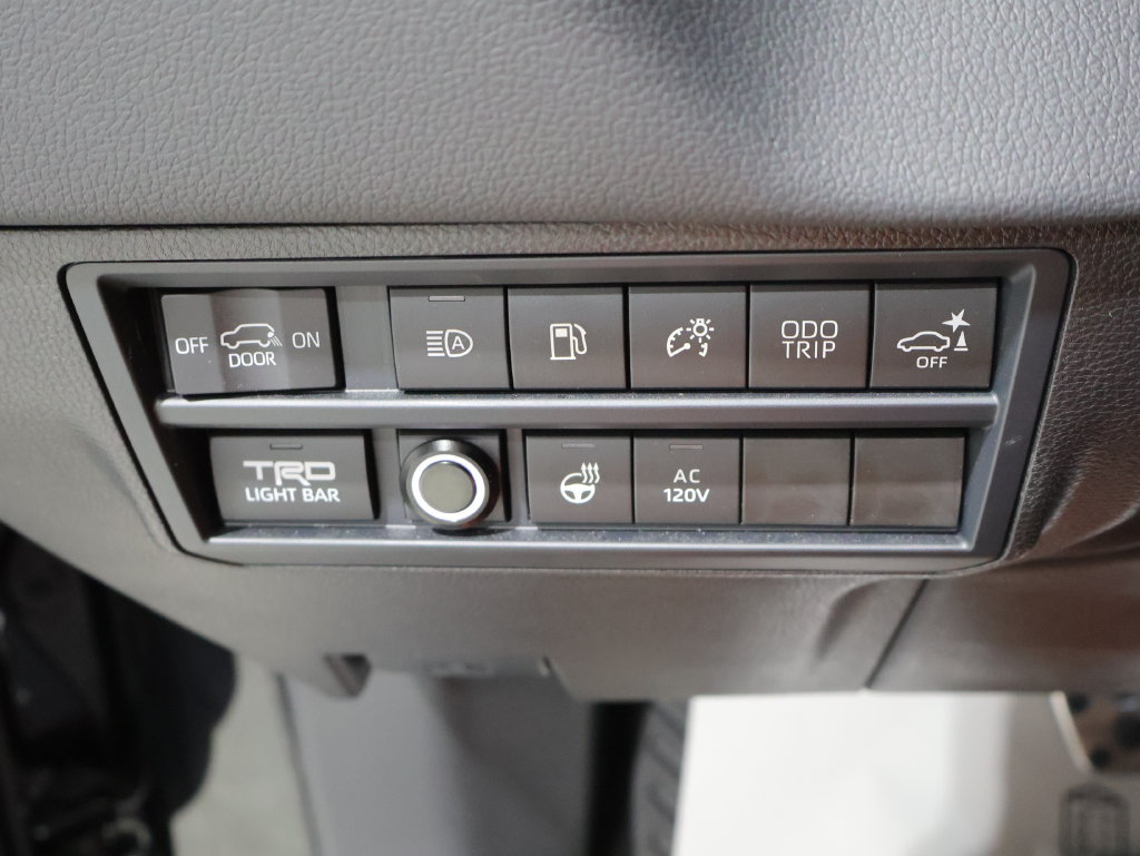 Used 2025 Toyota Sequoia TRD Pro AWD/4WD image 32