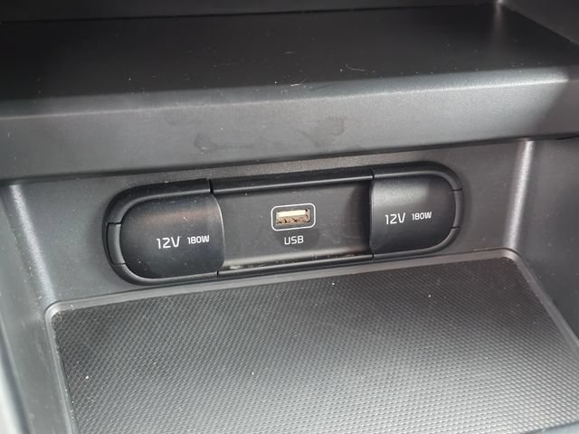Certified 2025 Kia Soul LX w/ LX Technology Package FWD image 24