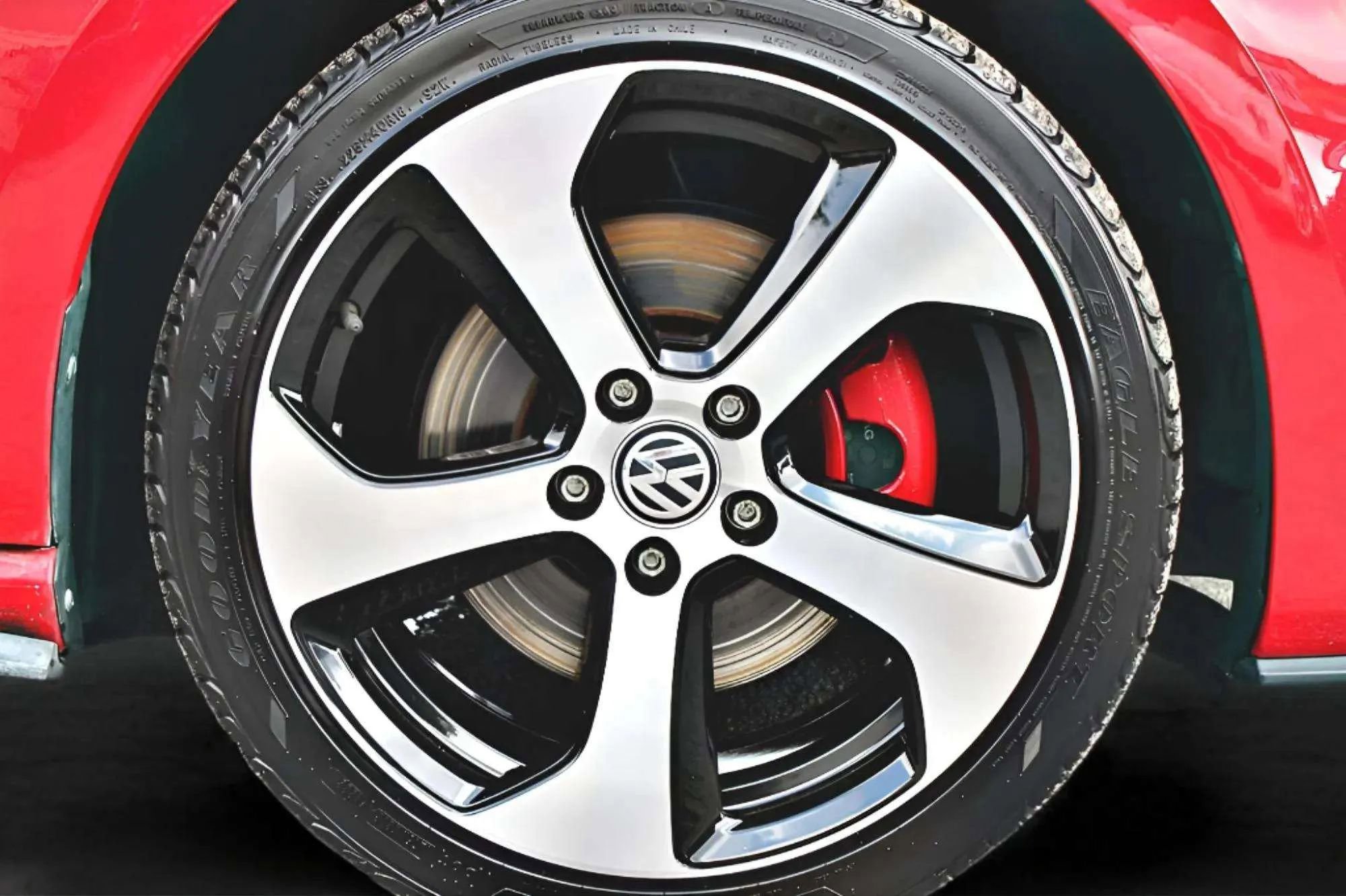 Used 2017 Volkswagen GTI S FWD image 36