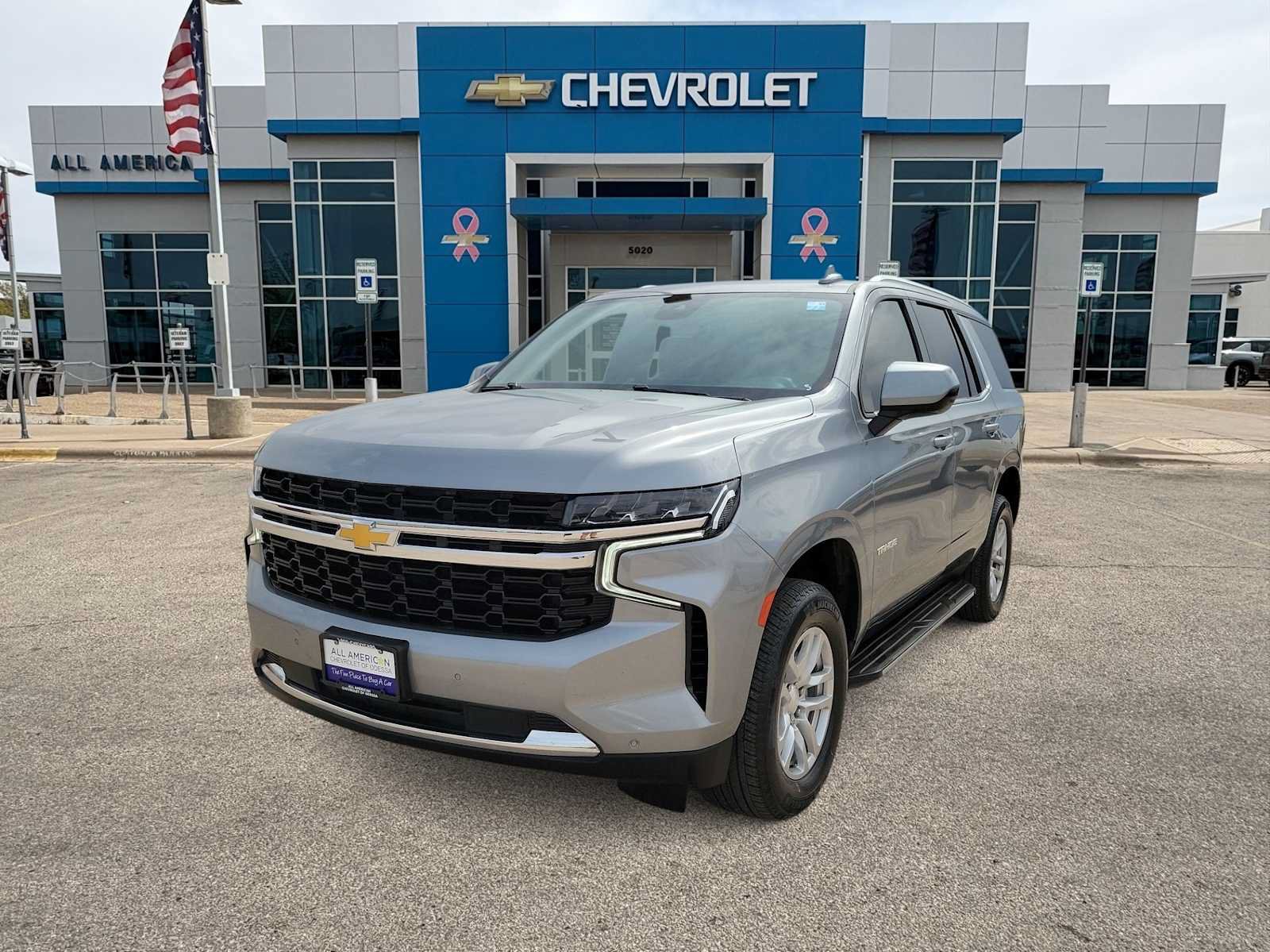 Used 2023 Chevrolet Tahoe LS RWD image 1
