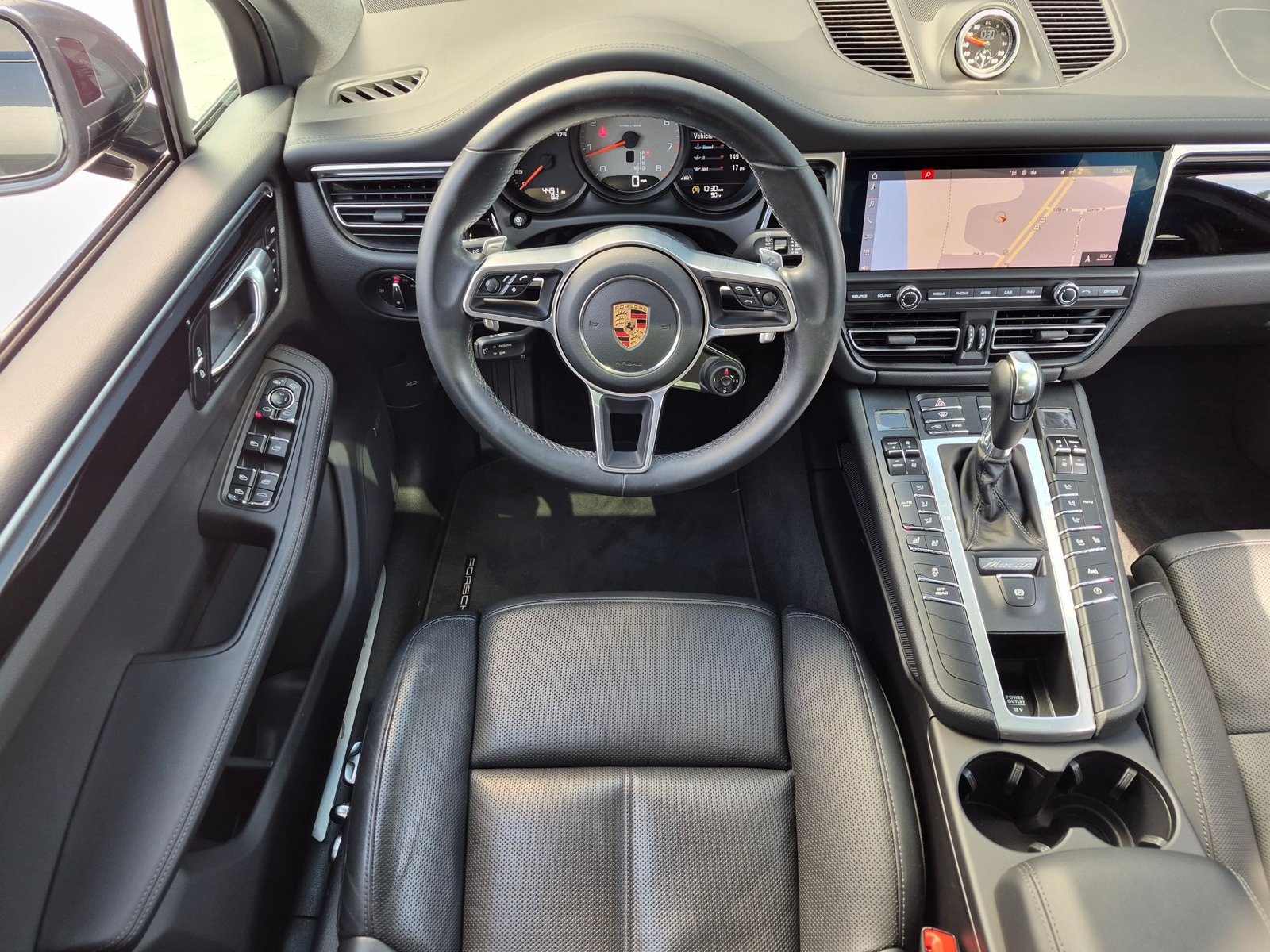 Certified 2020 Porsche Macan S AWD/4WD image 16