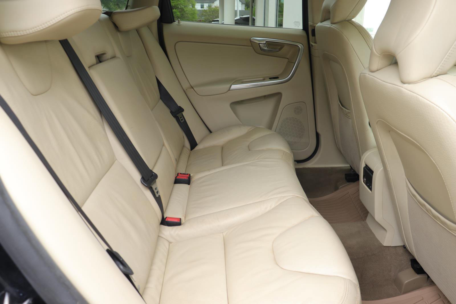 Used 2013 Volvo XC60 3.2 image 21