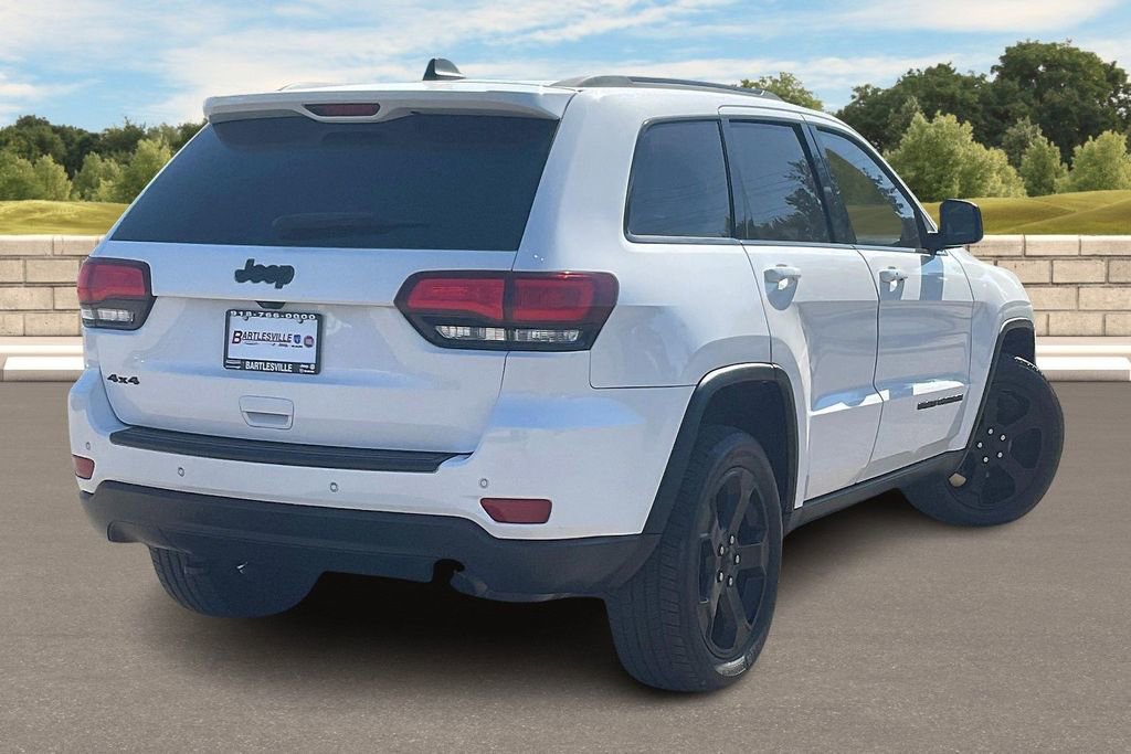 Used 2019 Jeep Grand Cherokee Laredo image 12