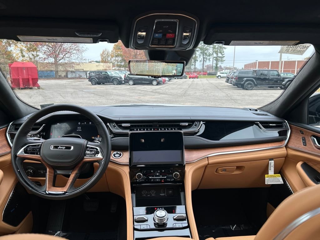 New 2025 Jeep Grand Cherokee L Summit image 24