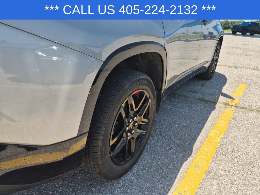 Used 2023 Chevrolet Traverse Premier w/ Redline Edition FWD image 14