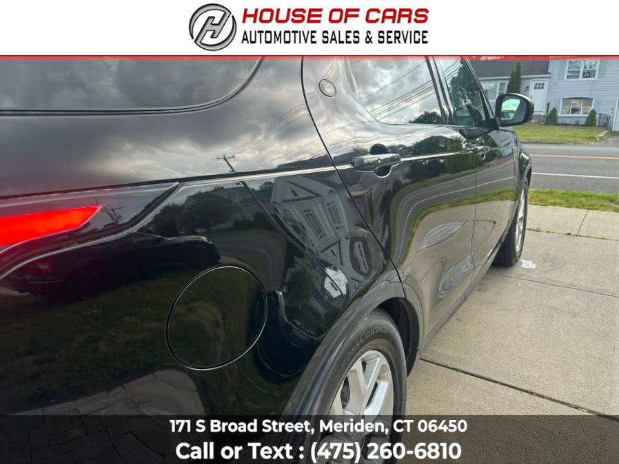 Used 2017 Land Rover Discovery SE image 19