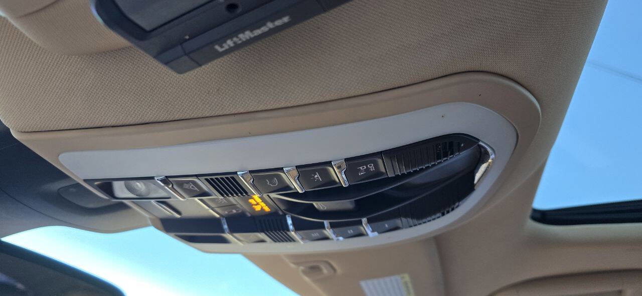 Used 2013 Porsche Panamera S w/ Premium Pkg Plus image 26