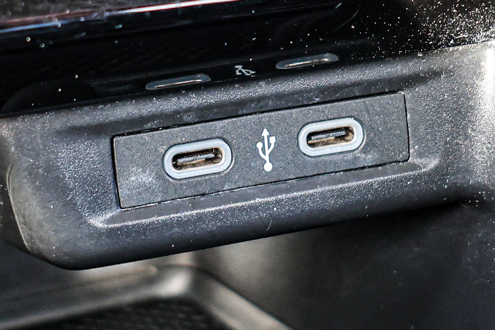 Used 2024 Volkswagen Jetta SE FWD image 31