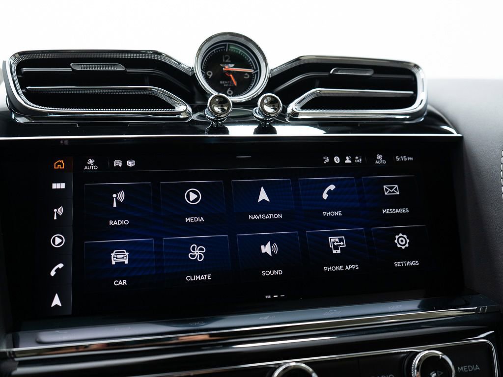 Certified 2023 Bentley Bentayga Extended Wheelbase AWD/4WD image 39