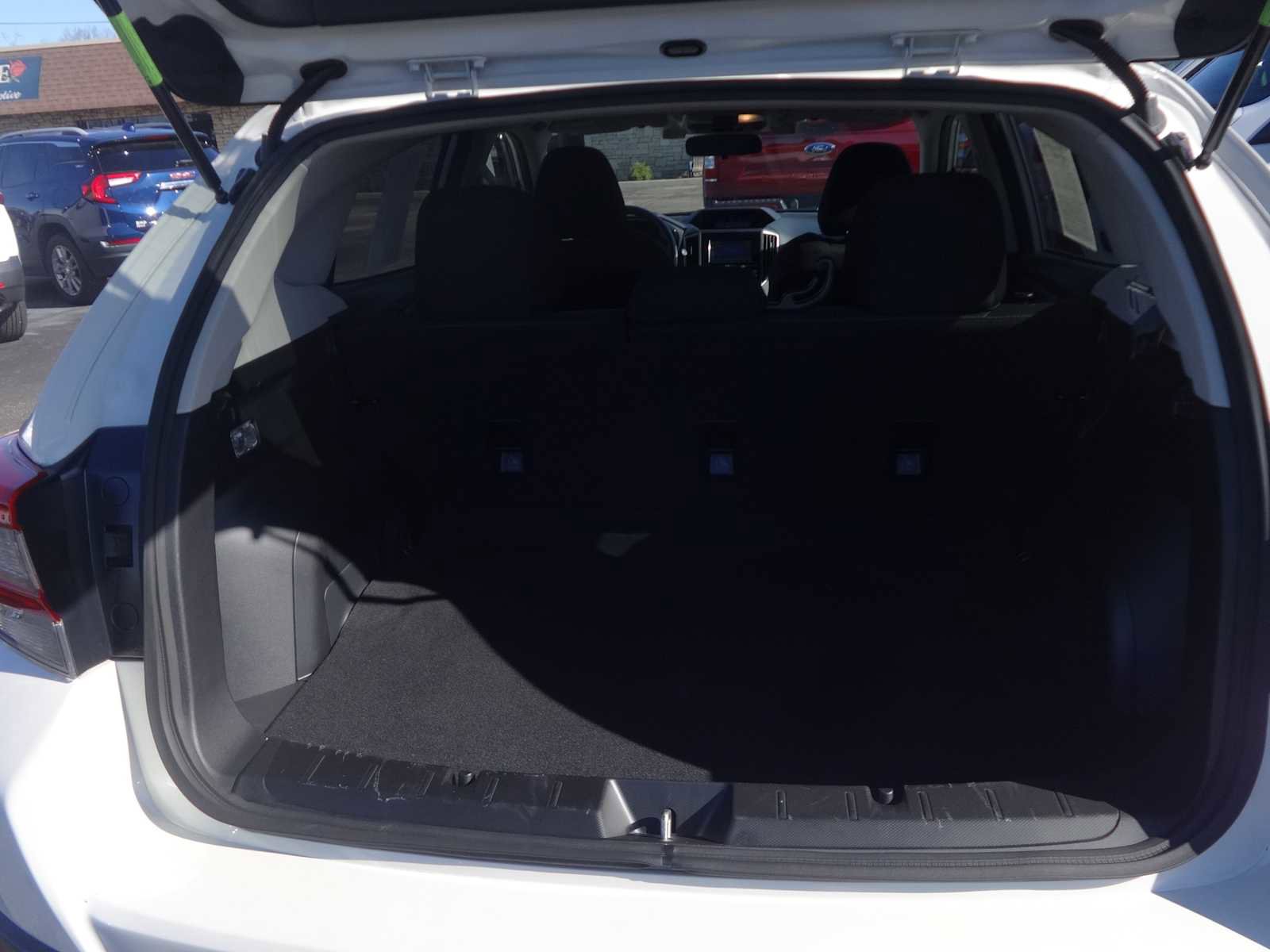 Used 2022 Subaru Crosstrek 2.0i image 8