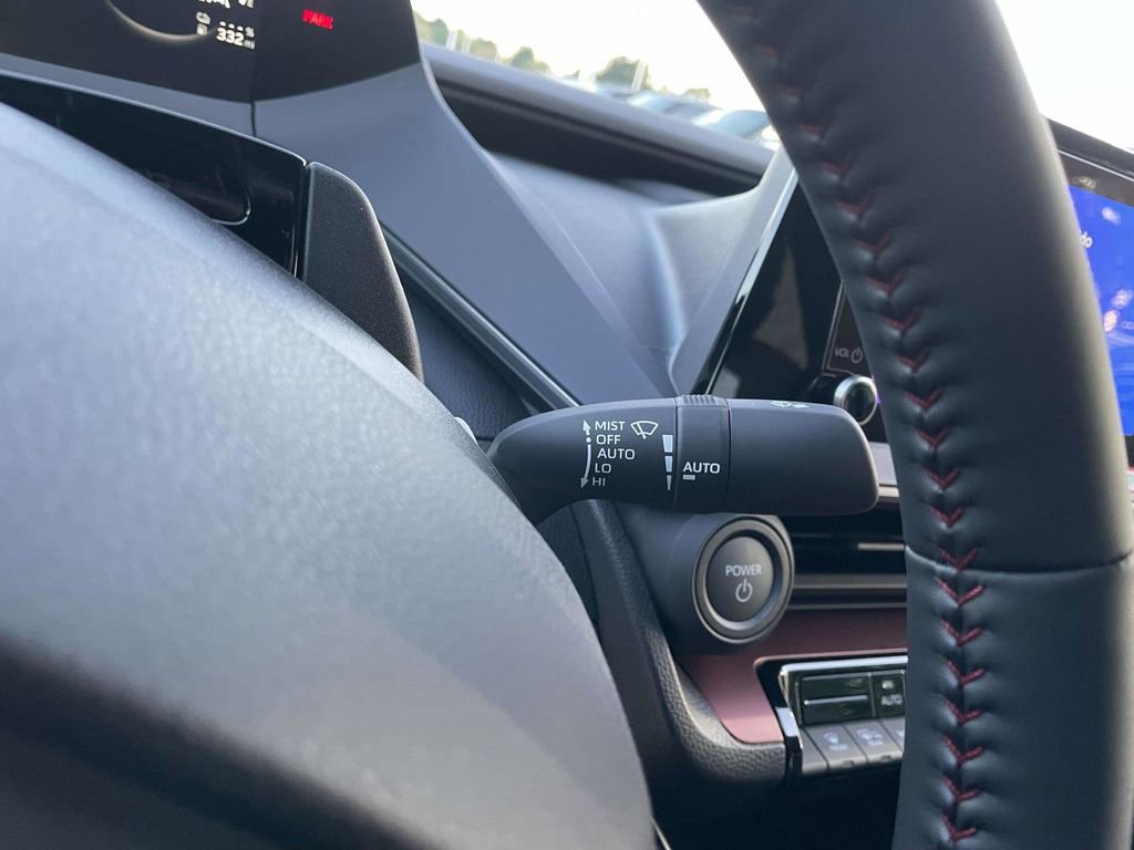 New 2026 Toyota Prius Plug-In Hybrid FWD image 36