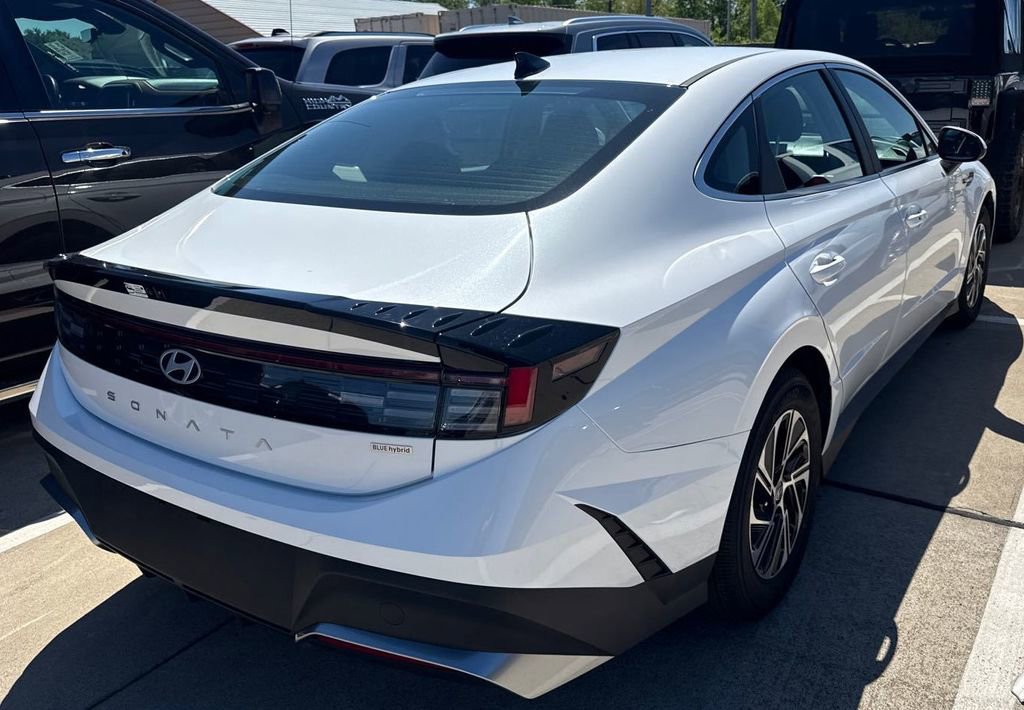 Used 2026 Hyundai Sonata Blue image 4