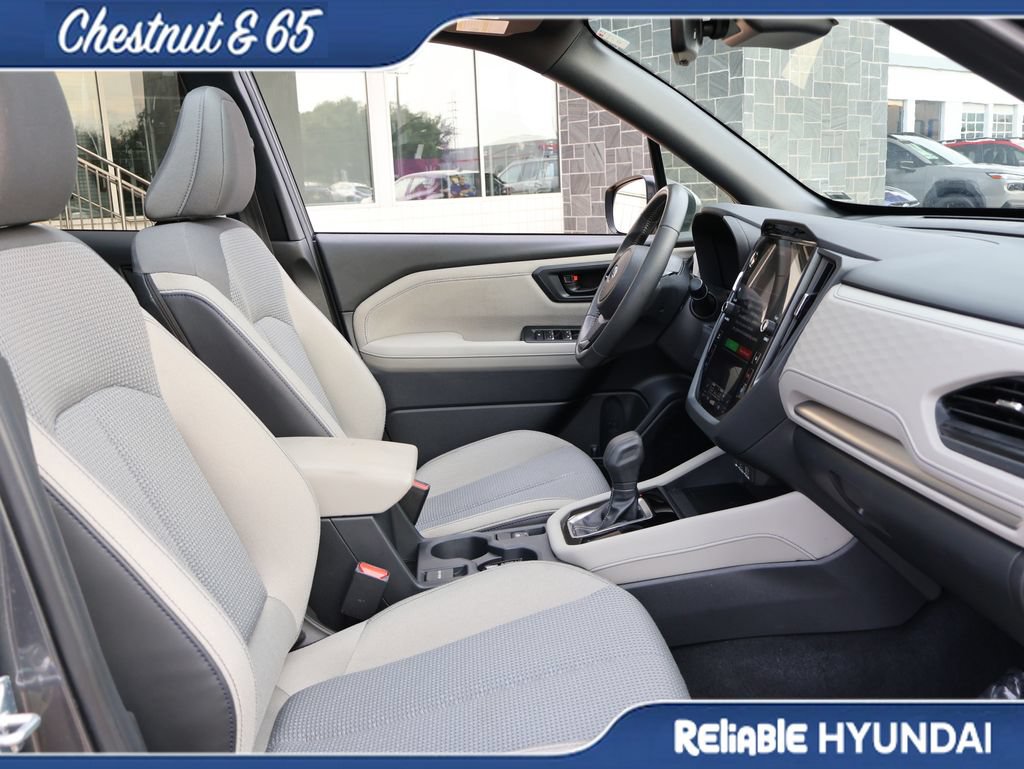 Used 2025 Subaru Forester Premium AWD/4WD image 9