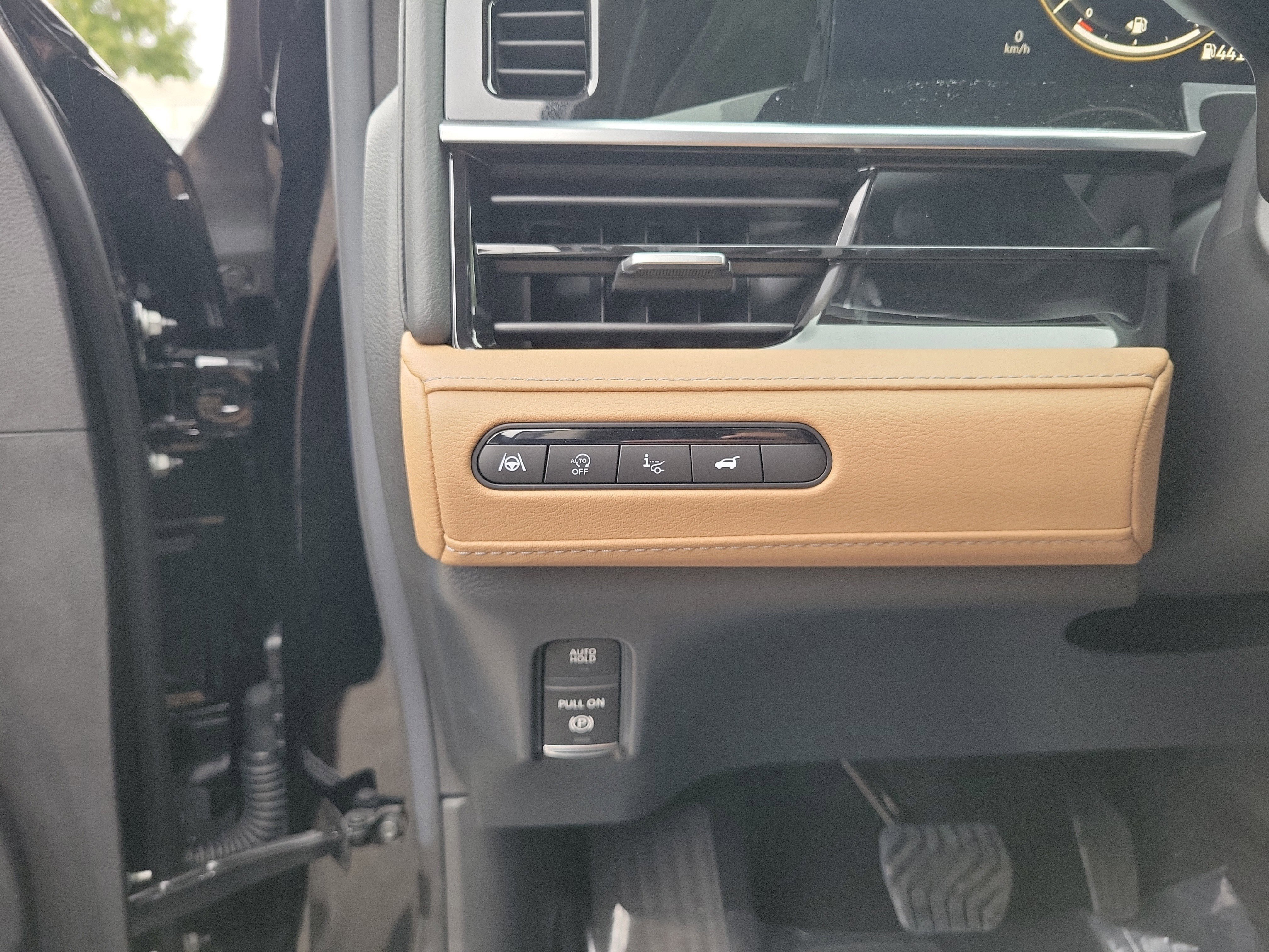 New 2026 INFINITI QX80 Luxe image 19