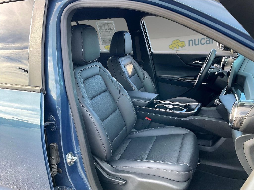 Used 2025 Chevrolet Equinox LT w/ Convenience Package II AWD/4WD image 10