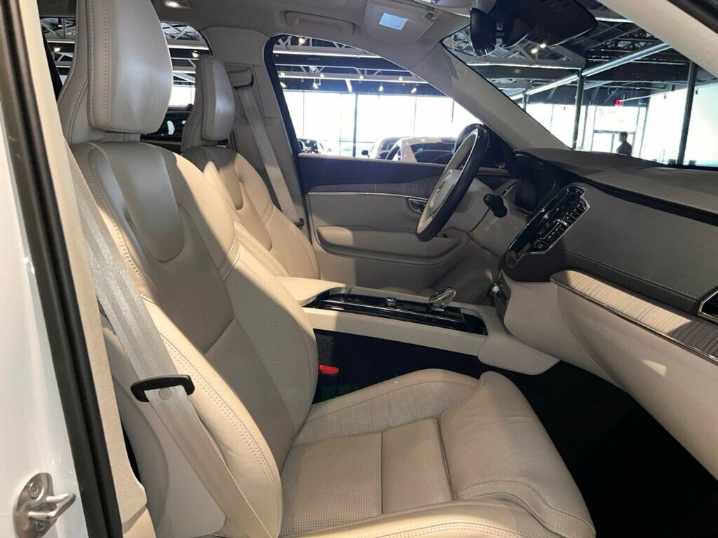 Used 2023 Volvo XC90 T8 Ultimate image 35