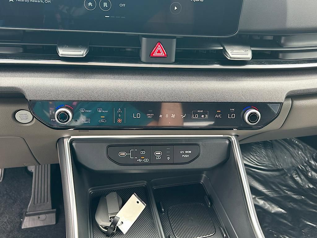 New 2026 Kia Carnival EX FWD image 18