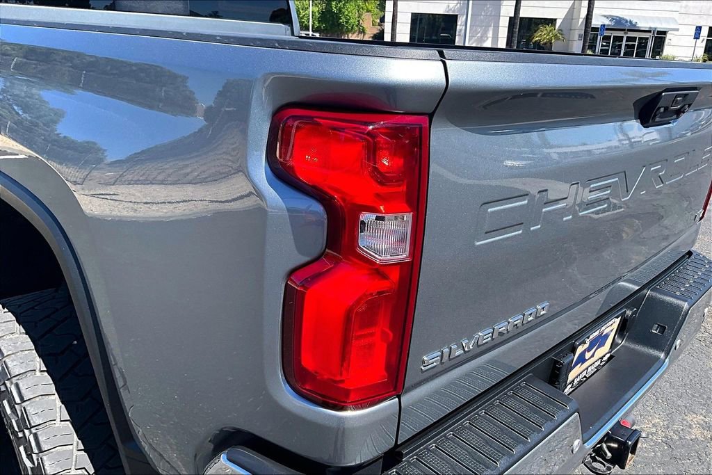 Used 2024 Chevrolet Silverado 2500 LTZ w/ LTZ Plus Package AWD/4WD image 28