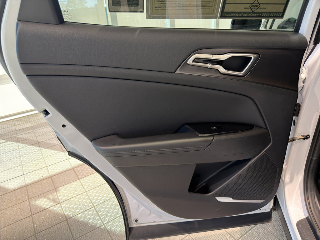 Certified 2024 Kia Sportage EX image 21