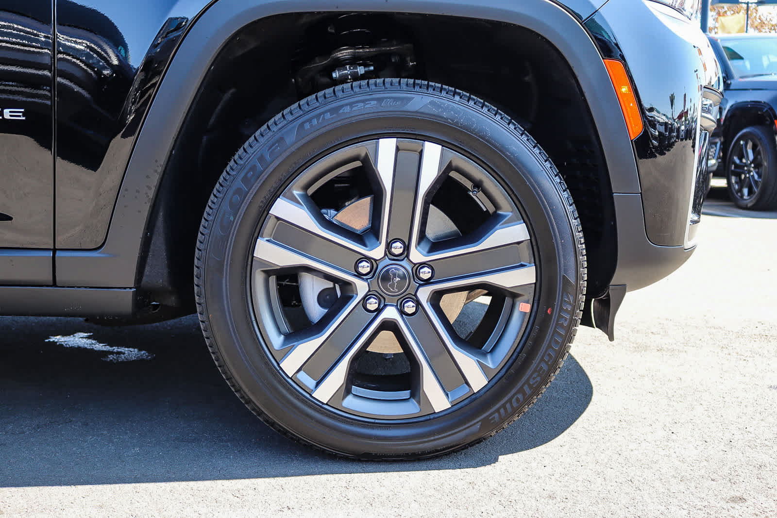 New 2027 Jeep Grand Cherokee Limited AWD/4WD image 10