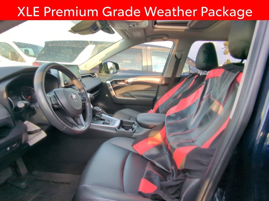 Used 2021 Toyota RAV4 XLE Premium AWD/4WD image 6