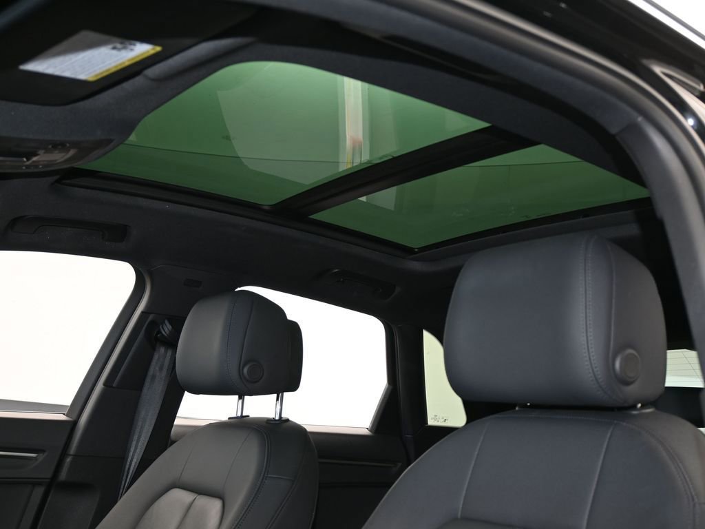 Used 2025 Audi Q3 2.0T Premium image 11
