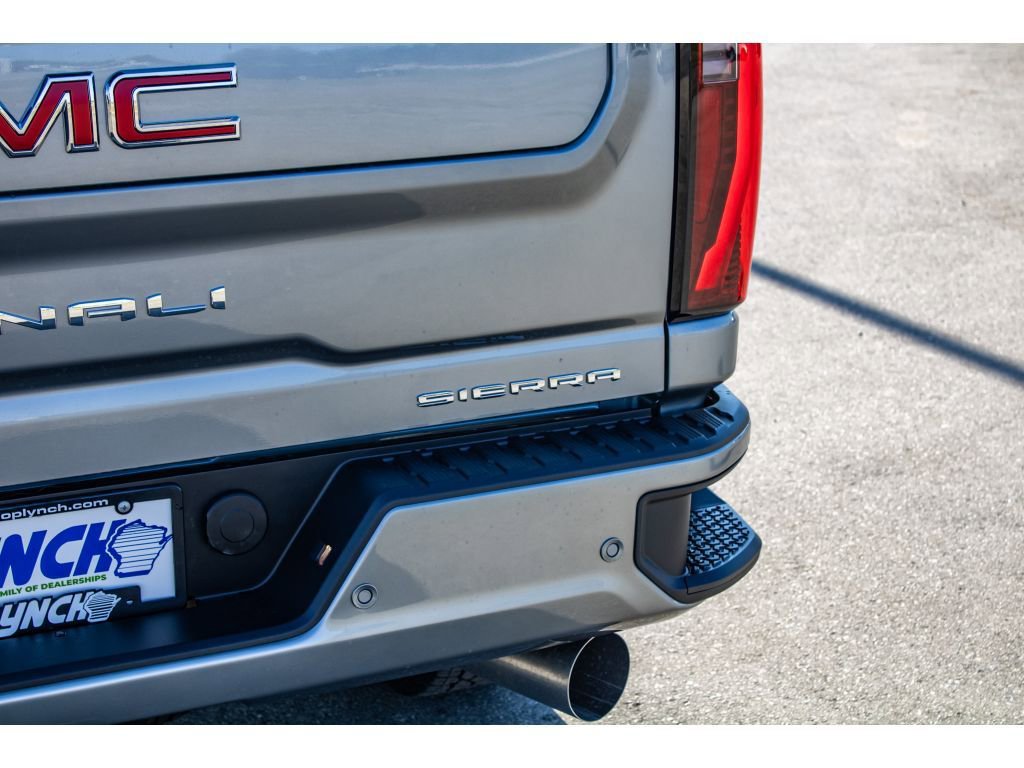 New 2026 GMC Sierra 2500 Denali w/ Denali Reserve Package image 13