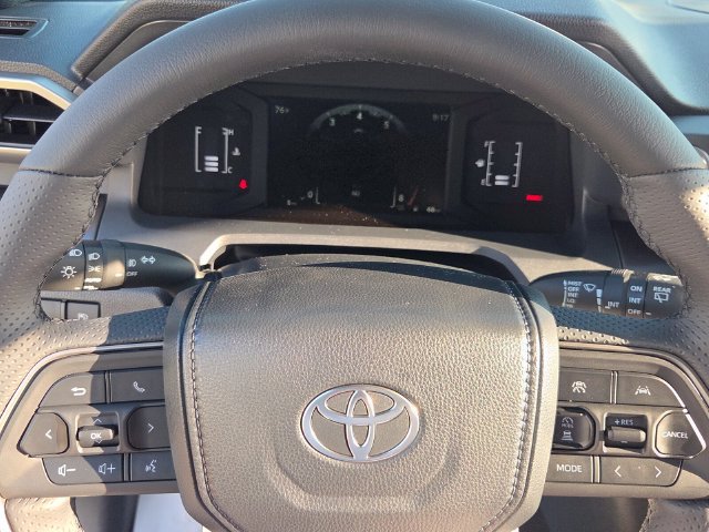 New 2026 Toyota 4Runner SR5 AWD/4WD image 25