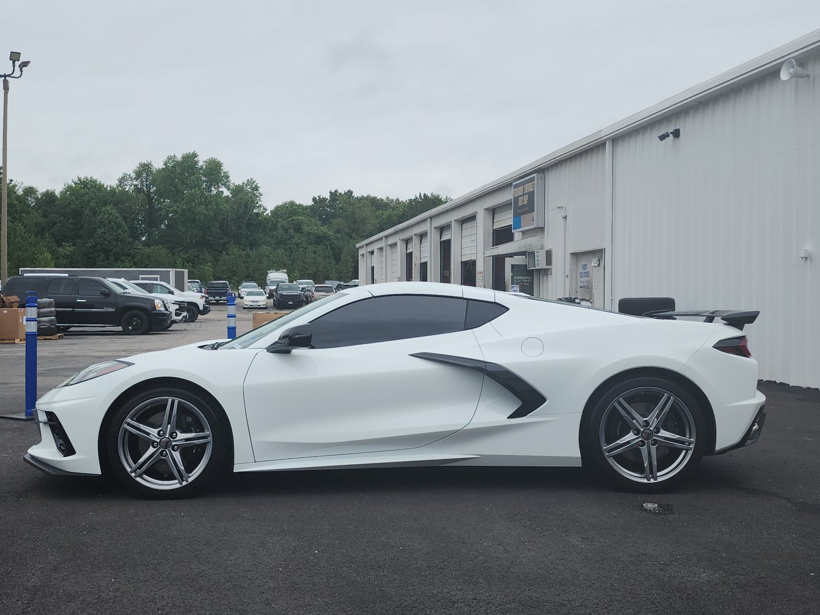 Used 2026 Chevrolet Corvette Stingray Coupe w/ Z51 Performance Package RWD image 2