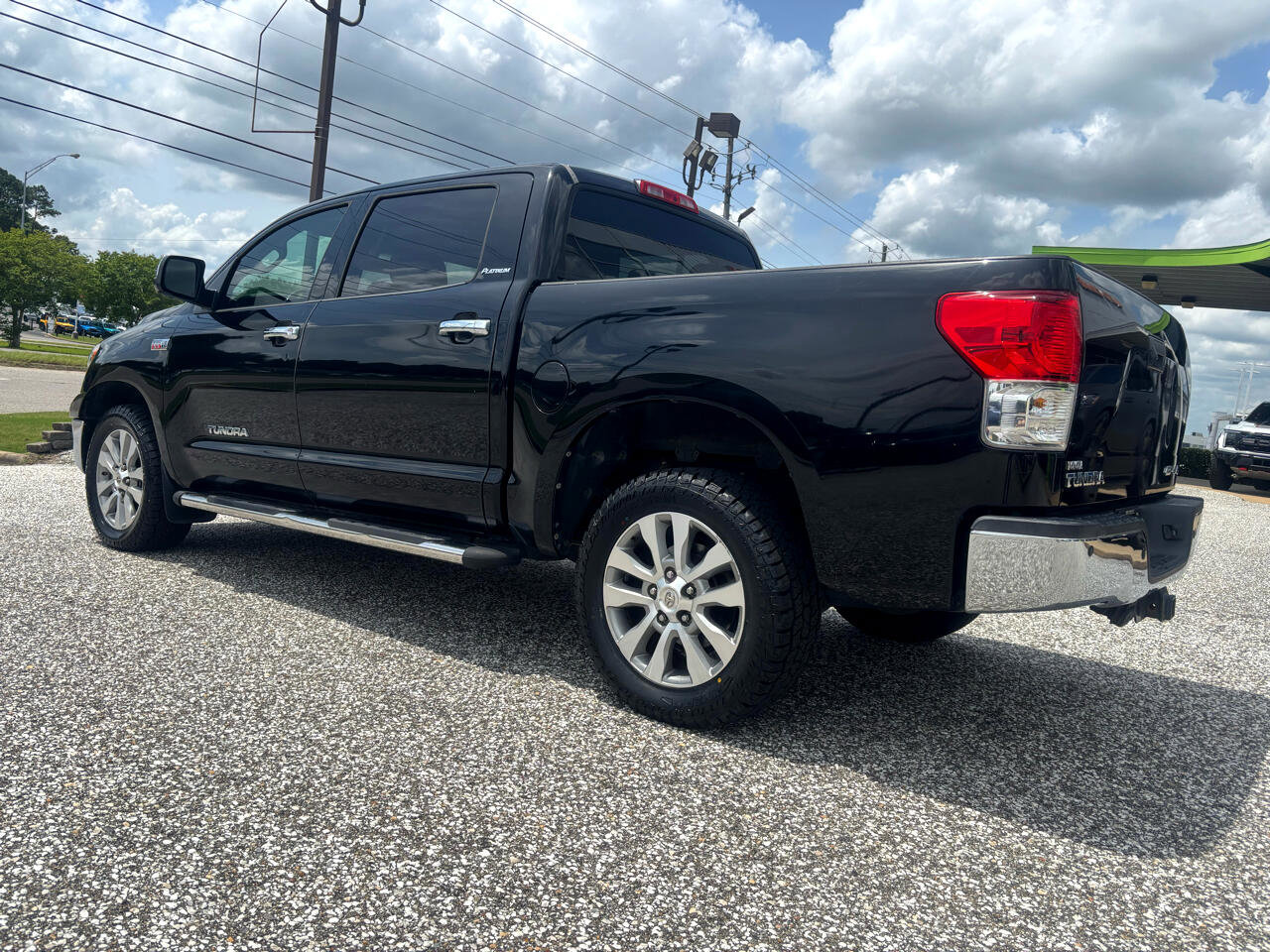 Used 2013 Toyota Tundra Platinum image 4