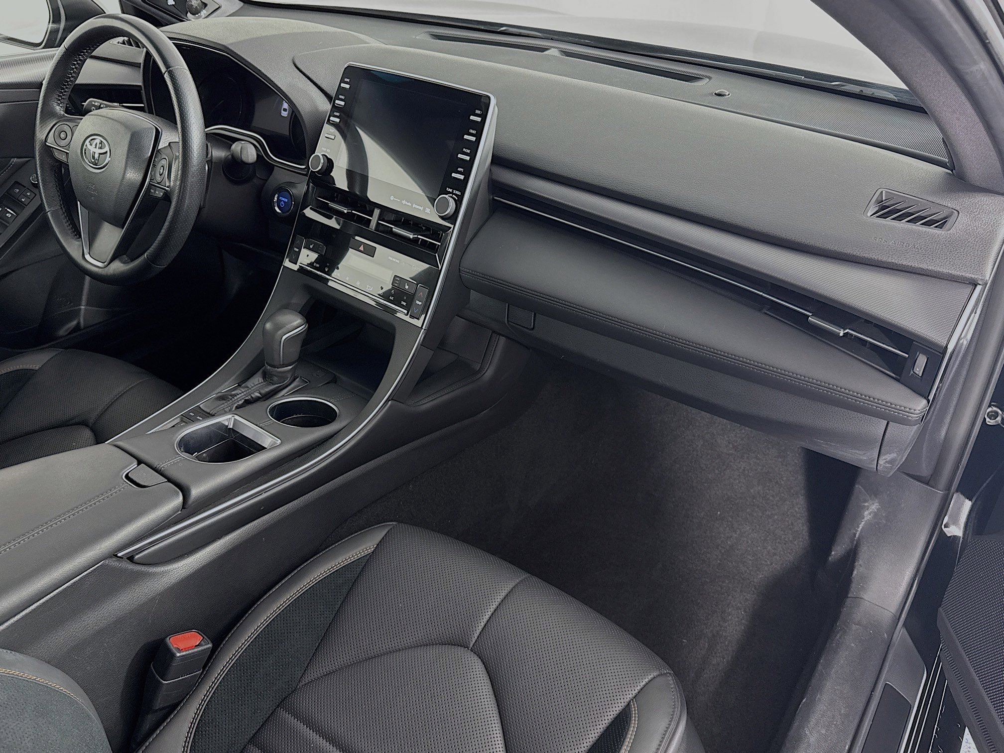 Used 2019 Toyota Avalon XSE image 29