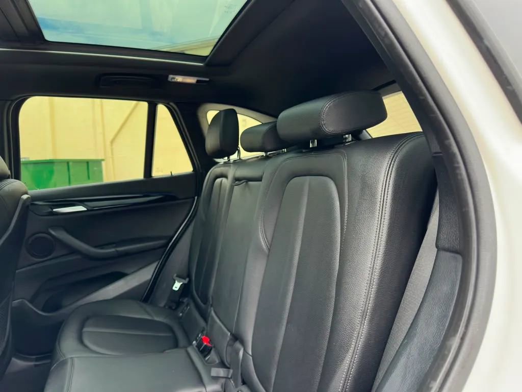 Used 2021 BMW X1 sDrive28i w/ Convenience Package FWD image 9