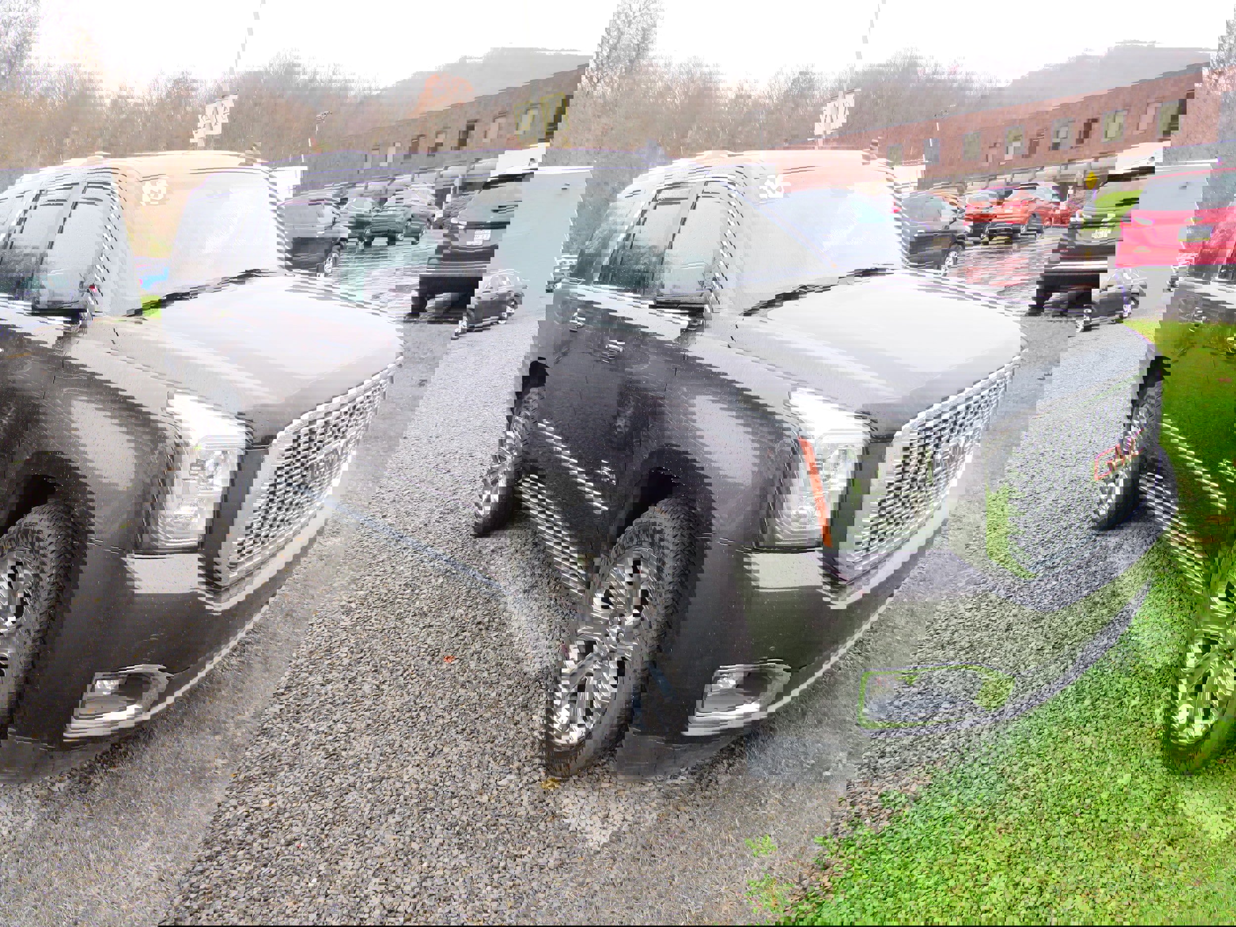 Used 2015 GMC Yukon Denali w/ Premium Package image 1