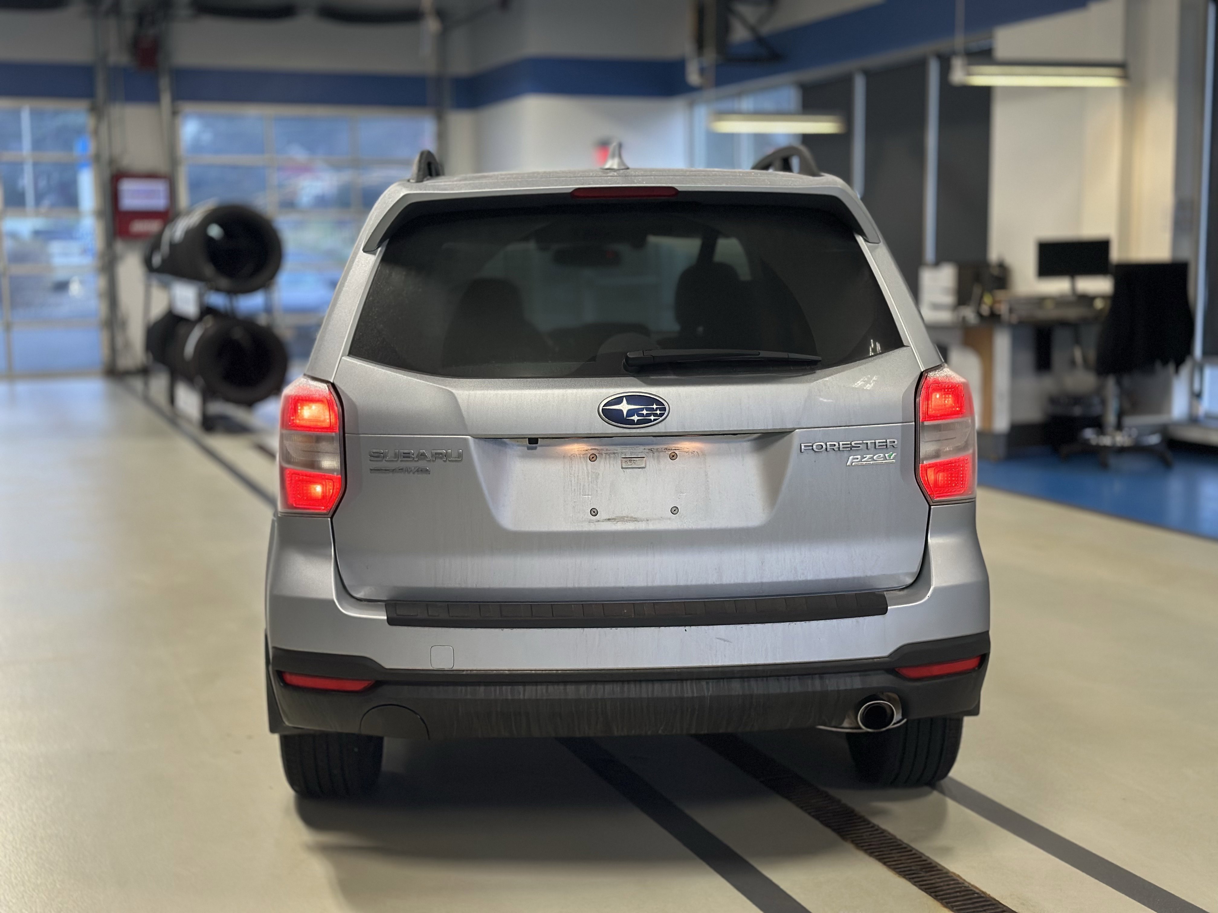 Used 2016 Subaru Forester 2.5i Touring w/ Eyesight & Navigation System image 6