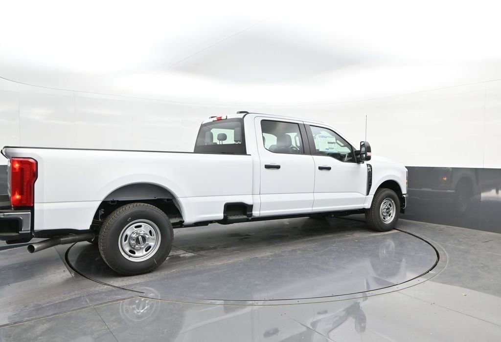 New 2026 Ford F250 XL w/ XL Chrome Package RWD image 12