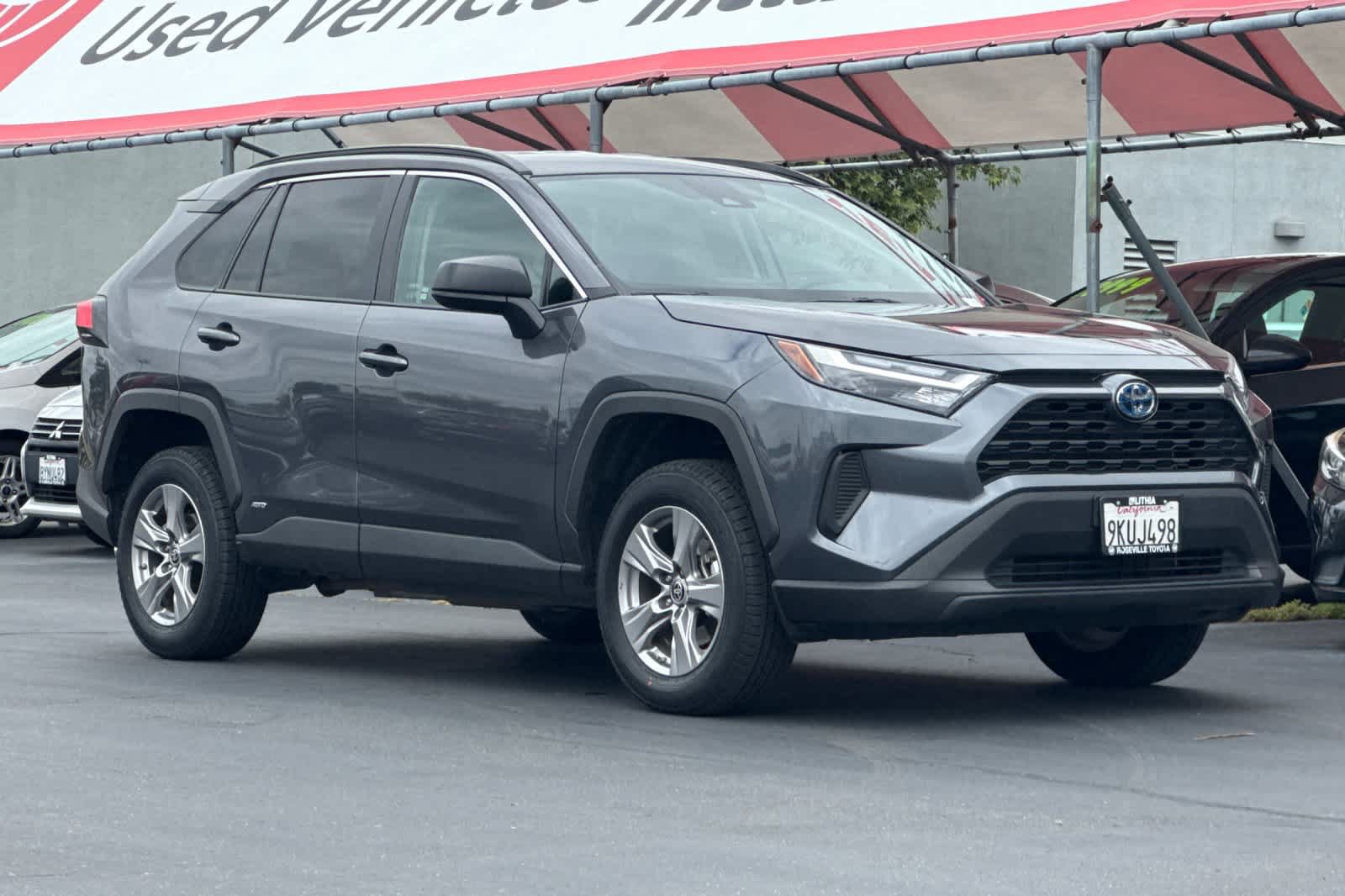 Certified 2024 Toyota RAV4 LE AWD/4WD image 5