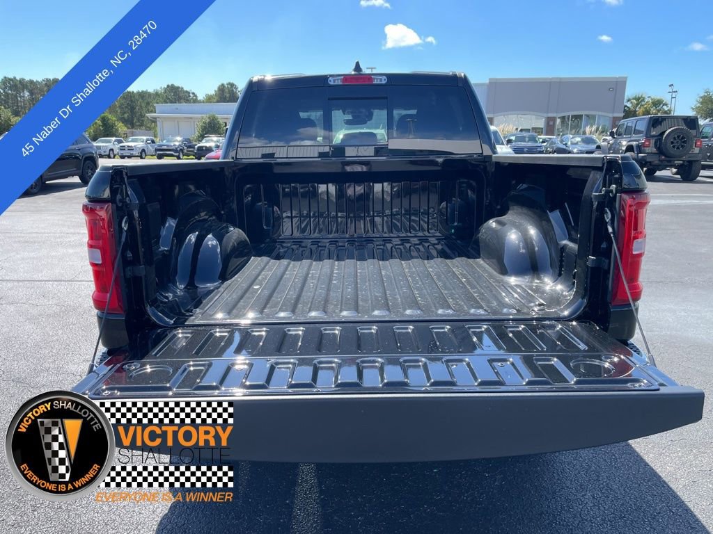 New 2026 RAM 1500 4x4 Crew Cab image 13