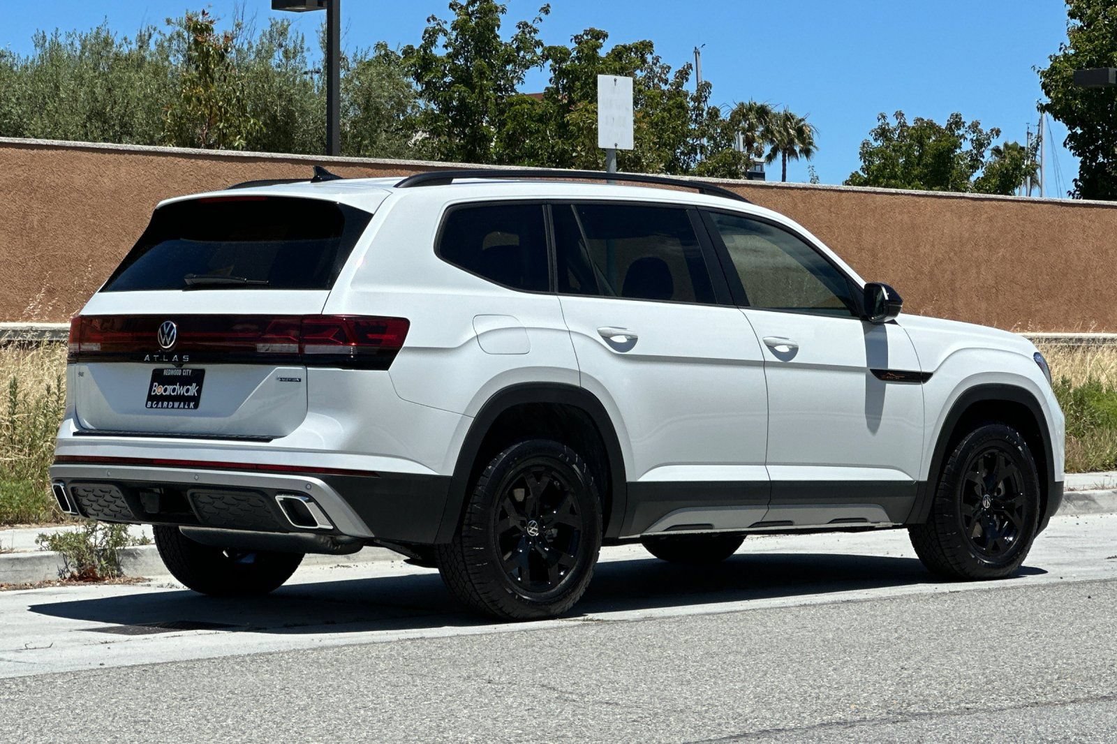 New 2026 Volkswagen Atlas Peak Edition AWD/4WD image 4