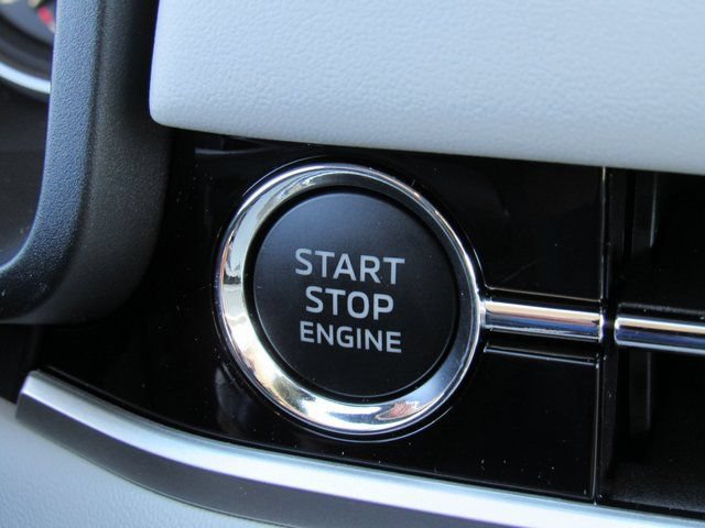 New 2026 Mitsubishi Outlander SE FWD image 17